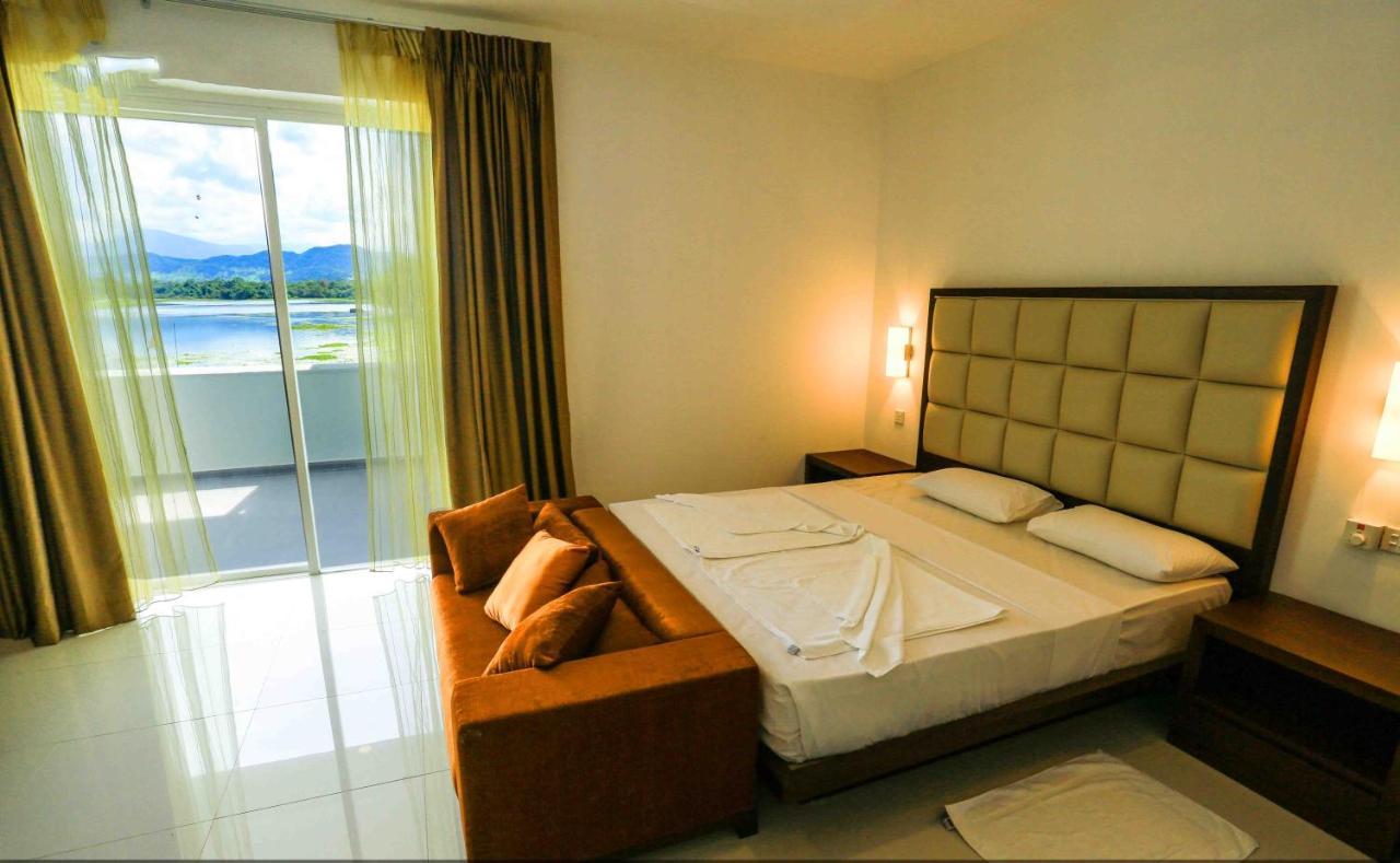 Hotel Lavendish Wild Safari Wasgamuwa Exterior foto